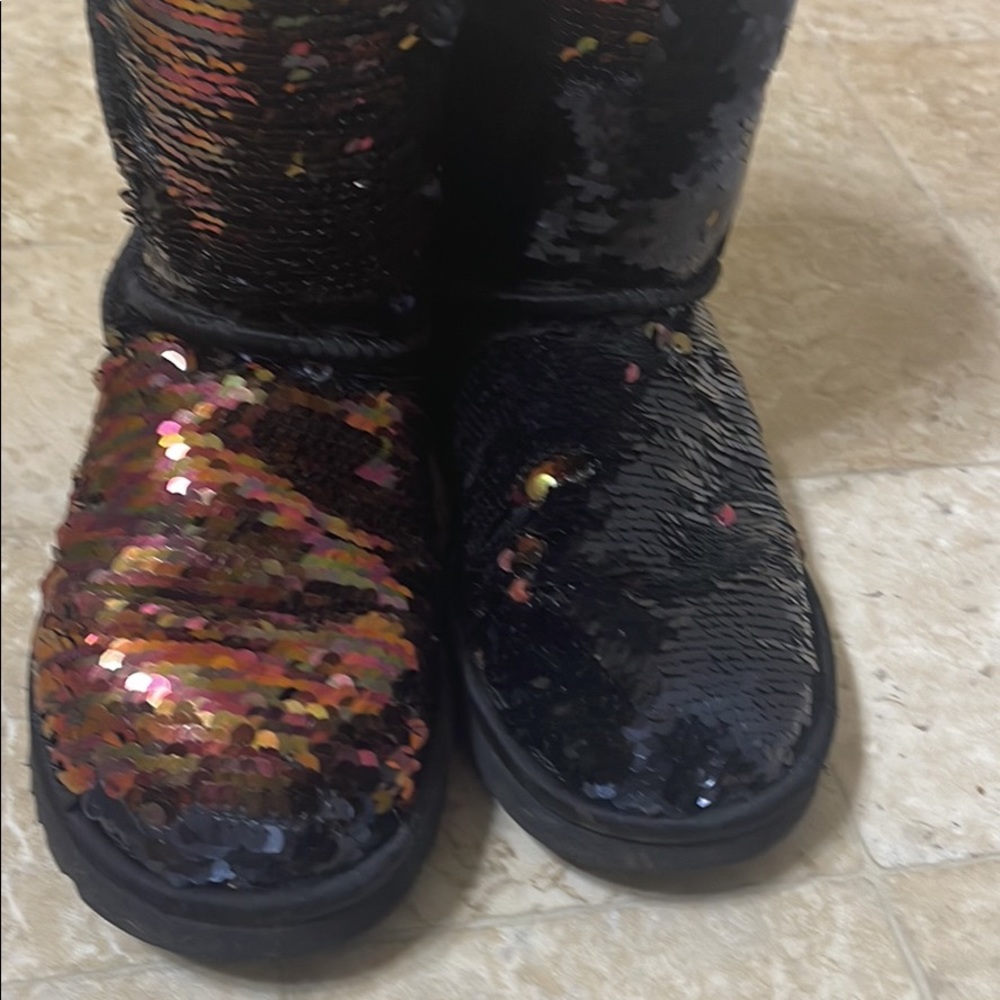 Uggs short boots